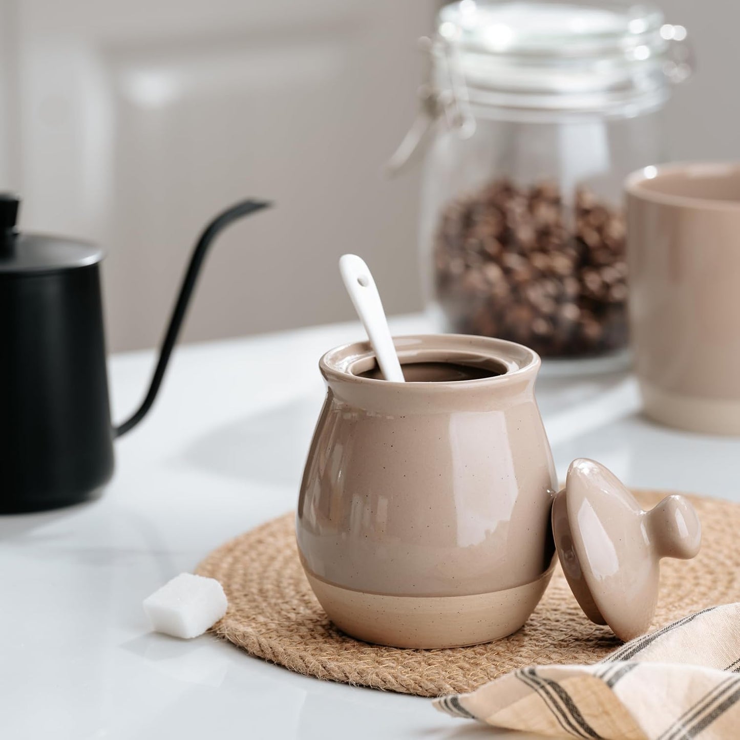 famiware Milkyway Sugar Bowl with Lid and Spoon, 10oz Ceramic Sugar Jar/Pot/Dispenser for Salt, Condiments, Spice, Seasonings, Sugar Container for Coffee Bar, Kitchen, and Countertop, Cinnamon Brown