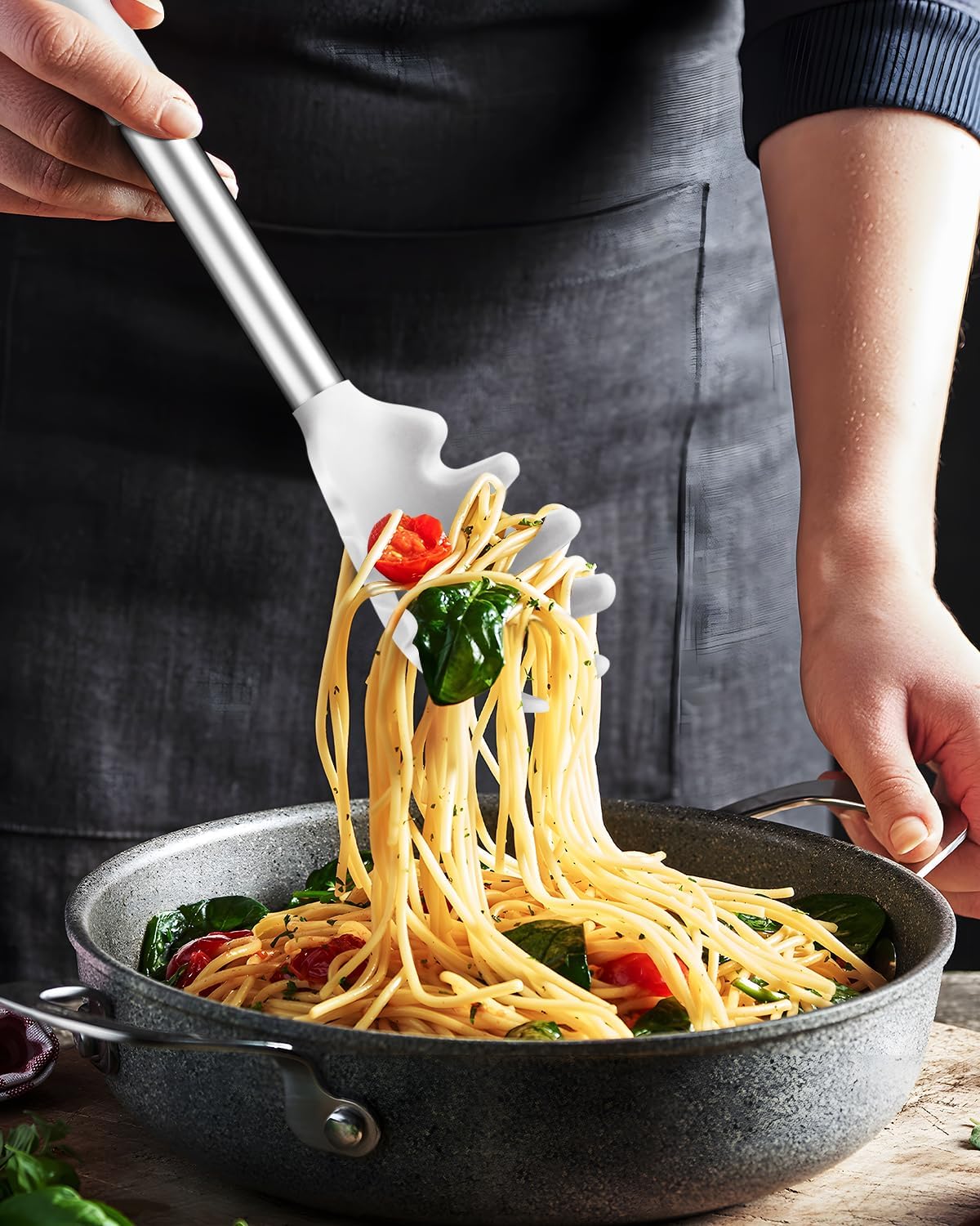 Spaghetti Spoon and Pasta Tong, Non-stick Silicone Spoon Server Fork with teeth and Stainless Steel Handle Spaghetti Tong, Food Clip for Spaghetti Noodle, White