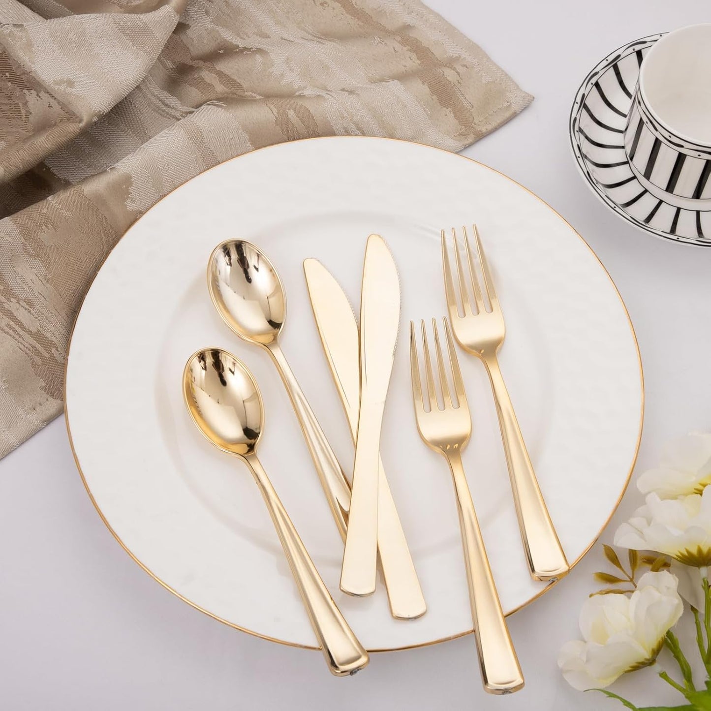 Liacere 200Pcs Gold Plastic Silverware-Gold Plastic Cutlery - Disposable Silverware include 100 Forks 50 Spoons 50 Knives Perfect for Parties&Weddings&Restaurants&Thanksgiving