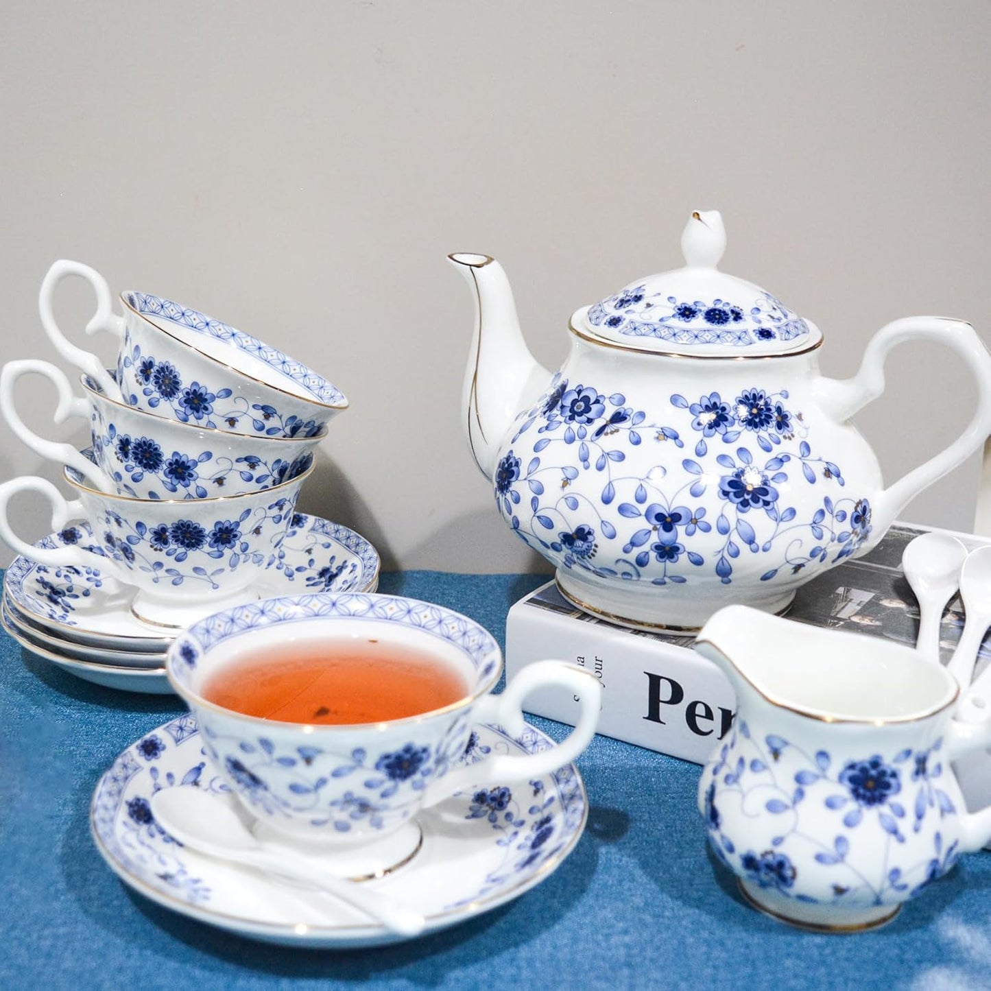 Bone China Tea Set, 21-Pieces Porcelain Tea Set for Adults, Tea Cups And Saucers for 6, with Teapot, Spoons, Sugar Bowl, Creamer Pitcher, Vintage Tea Set for Women Tea Party (Blue)