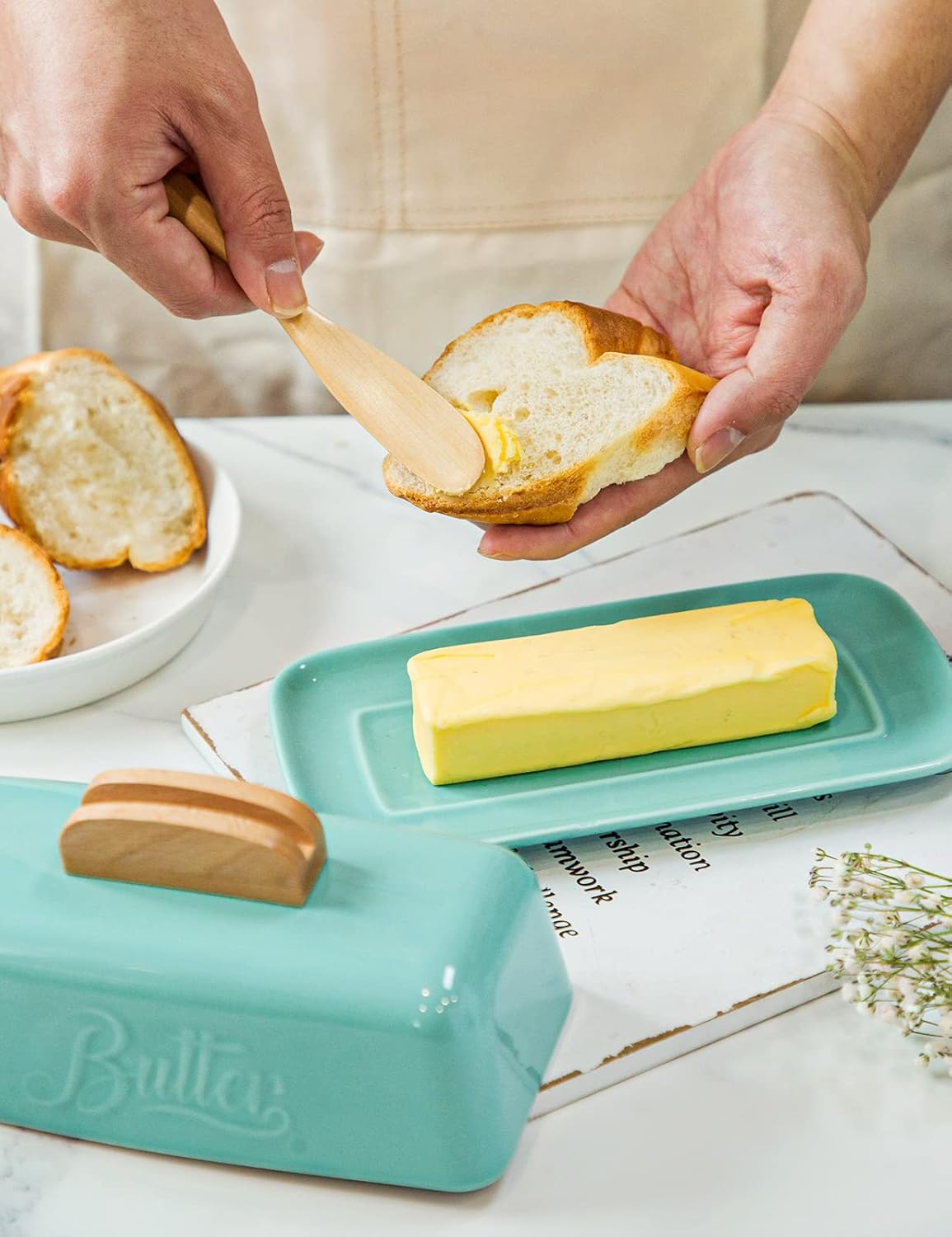 Butter Dish with Lid and Knife Ceramic Butter Holder for Counter Humanized Clamp-able Knife Handle Design, Perfect for East West Coast Butter, Skyblue