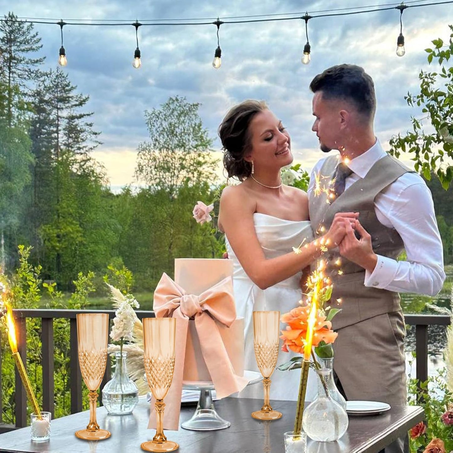 Plastic Champagne Flutes, 12PCS Gold Plastic Wine Glasses Goblets Reusable Champagne Flute for Weddings, Bachelor Parties, Toasting, and Events(12, Gold)